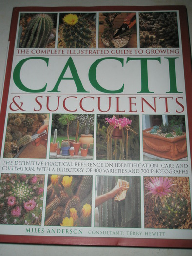 aceeasi - Biblioteca cu carti de plante