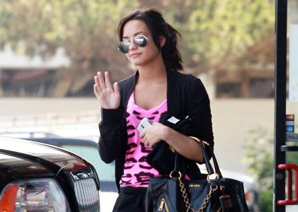 DAKKNHGBDRKFHOGBMEE - pictures demi lovato