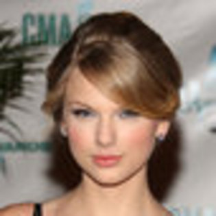 taylor-swift-953581l-thumbnail_gallery
