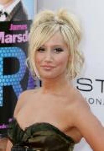 TUFLQHMMHNEZXUNAMLA - ashley tisdale