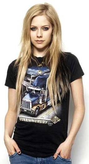avril_lavigne_trucker_shirt - poze Avril Lavigne