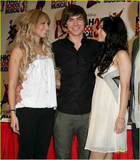 high-school-musical-3-press-conf-2