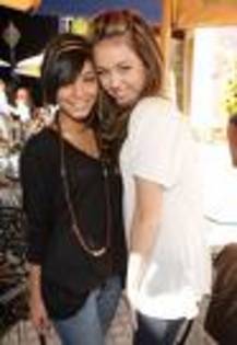 miley and vanessa33