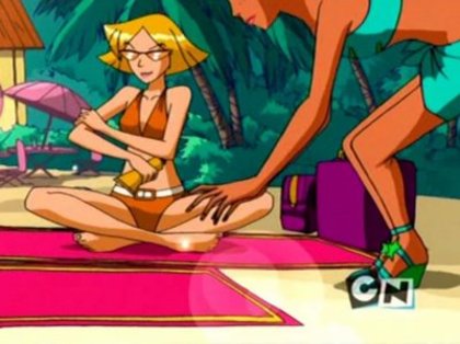 13 - Clover din Totally Spies