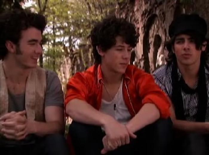 Untitled_87 - jonas brothers