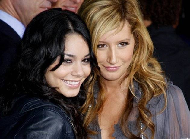 vanessa_and_ashley_31