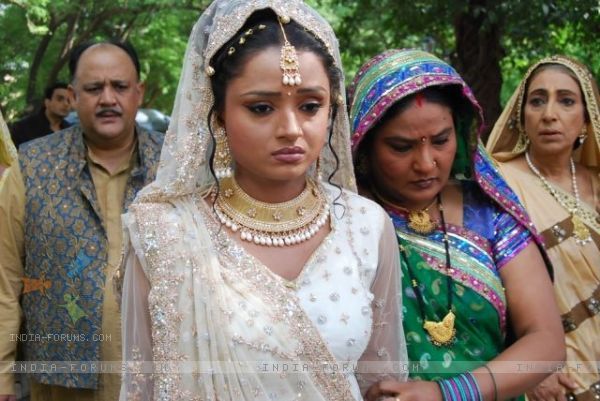 33236-a-still-from-the-show-sapna-babul-ka-bidaai