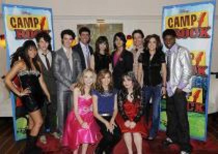 CCABMGJIBJUKDMYCHFC[1] - camp rock and Jonas Brothers