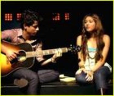 TI4U_u1250180540 - miley si nick