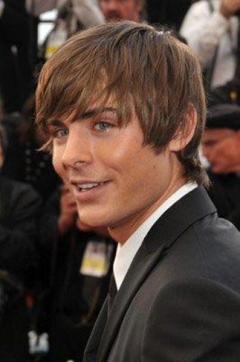 Zac-Efron-1204994822[1]