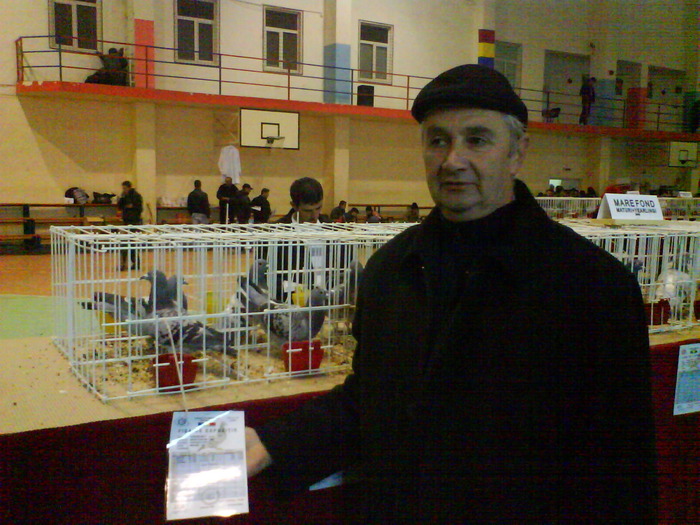 Prietenul Popescu Liviu langa superba lui campioana. - Galerie foto 2009
