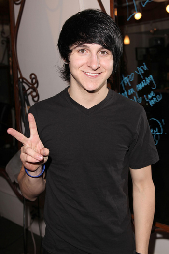 MITCHELL MUSSO - Votati baiatul favorit