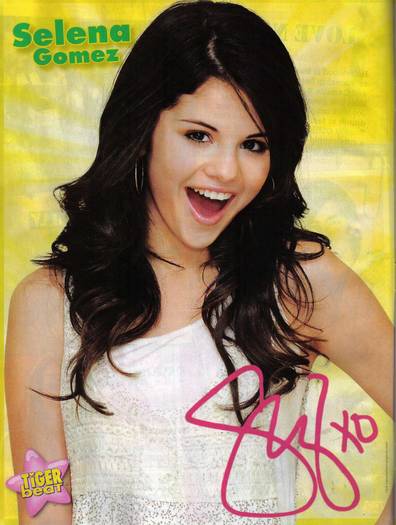 56 98 - selena gomez