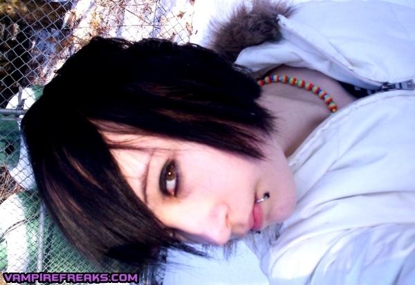 15445686 - EmO gIrLs