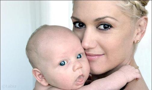 prima_poz___oficial___cu_zuma__bebelu__ul_lui_gwen_stefani_7f77bd0