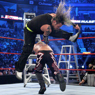 017524285 - Jeff Hardy vs Edge Ladder Match Extreme Rules