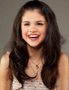 LISJGYVHTHMMVZHDPON - Selena Gomez simple photo