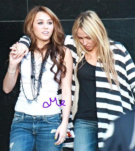 and her mother - my best friend mileyzzz