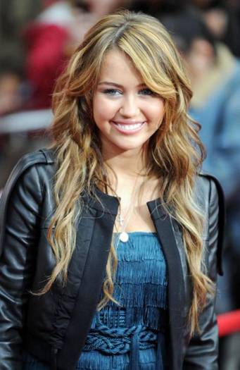 021 - Destiny Hope Cyrus