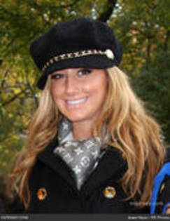 FHPLFXXENIUURIWKASQ - ASHLEY TISDALE