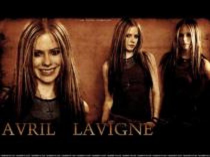 JRRDVJSJEBIYZGAQKFT - alte poze cu avril lavigne