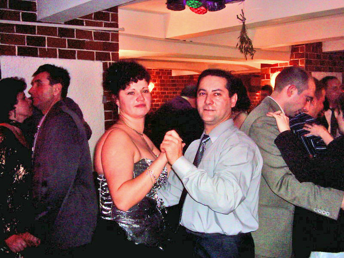 DSCI0061_edited - 2004-2005 revelion