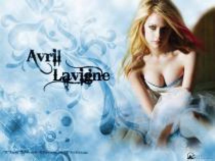 LXUYPPPVRTERZAULZHJ - avril lavigne