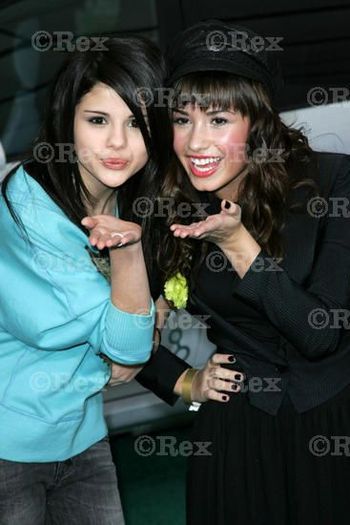 demilovato_net-chevyrocksthefuture-feb19-0001 - 0-Demi Lovato-0