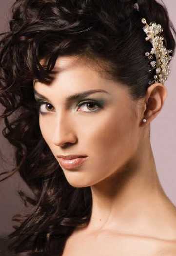 SuperFanMileyCyrusaAndBlaxyGirls - care coafura