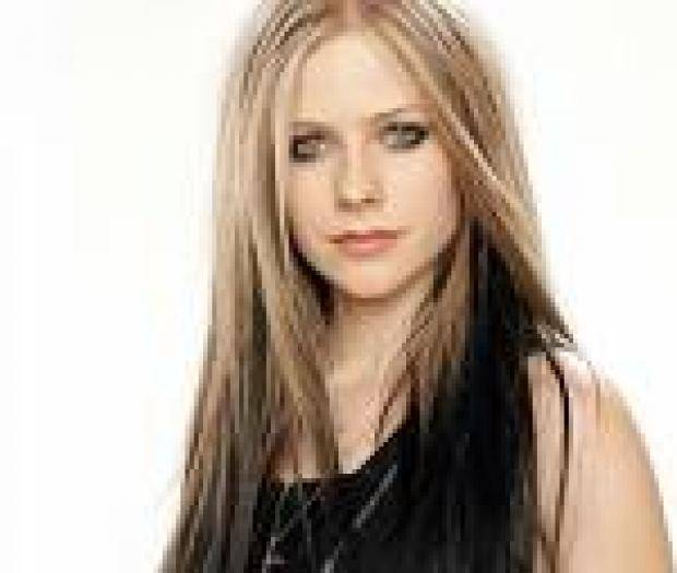 GFAJKPTPGIKTSEJUJXT - Avril Lavigne