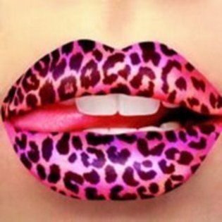Wild-Cheetah-Lips-lips-7040220-220-220 - club cu buze