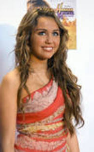 HANNAH MONTANA - PREMIERA FILMULUI HANNAH MONTANA