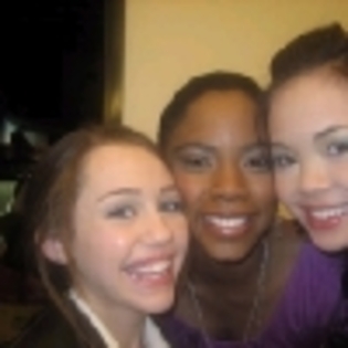 hygugyu - poze miley 13