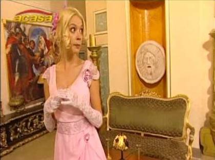 Aniela66 - Capturi Din Aniela Facute La PoveStiri De Noapte