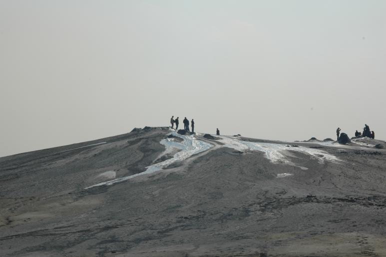 Vulcanii noroiosi - POZE DIN ROMANIA