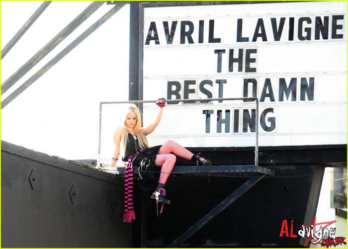 avril-lavigne-the-best-damn-thing-01 - Avril Lavigne