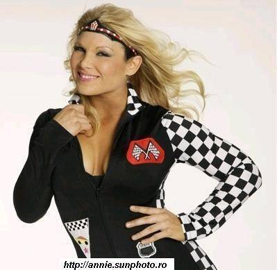 Beth Phoenix - Concurs-Miss Diva Anului