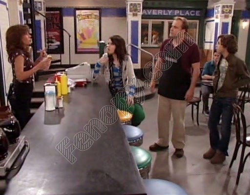 134747 - Magicienii Din Waverly Place