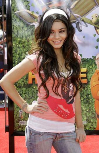 GKSAFSATWIQPQZYNQRB - Vanessa Hudgens