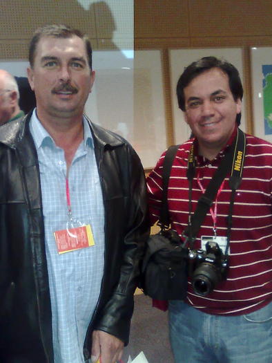 expert mexican-in dreapta - ApiMondia