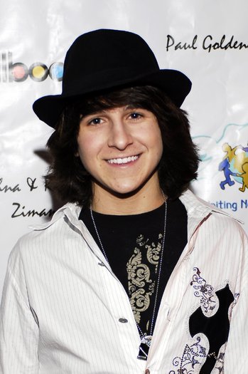 Academy_Awards_afterparty_CUN_Mitchell_Musso - Mitchel Musso