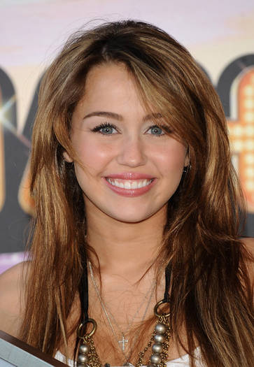 KQBHNSVABQRQOMHPHZM - Miley Cyrus-Movie Madrid Premiere