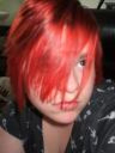 gallery_621_2_4910.thumbnail[1] - poze emo
