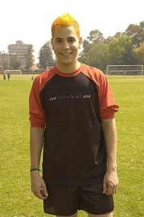 la un meci de fotbal..