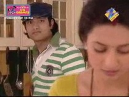 Sagar se stramba... - A ta pentru totdeauna-Amar and Divya Sagar and Vidya