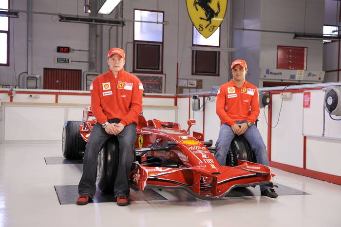 (12) - Formula 1 - Ferrari 2008