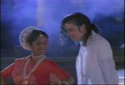 QXTGLYRZUSPMKATDHFE - michael jackson