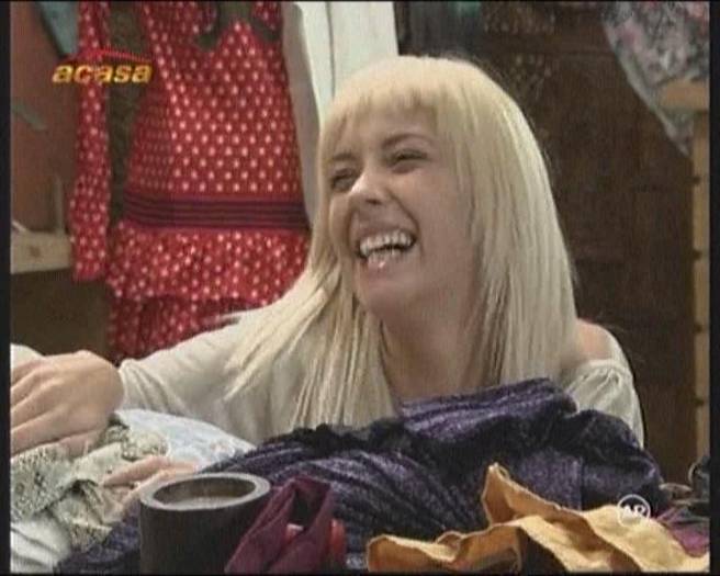 n1f95h - Diana Dumitrescu In Razboiul Sexelor