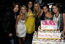 16 yar - poze Hannah montana
