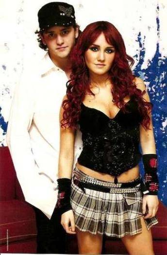 ATHHTXDXMTGDUCHKHET - Dulce Maria